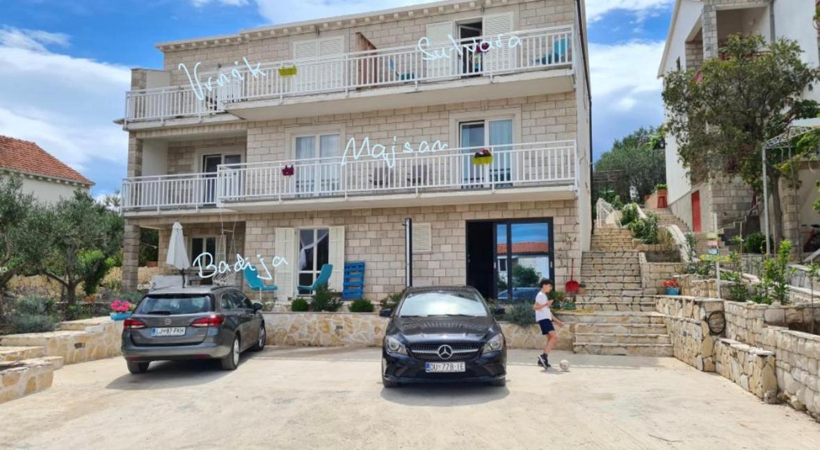 Seaview And Relax Apartment Lumbarda Exterior photo